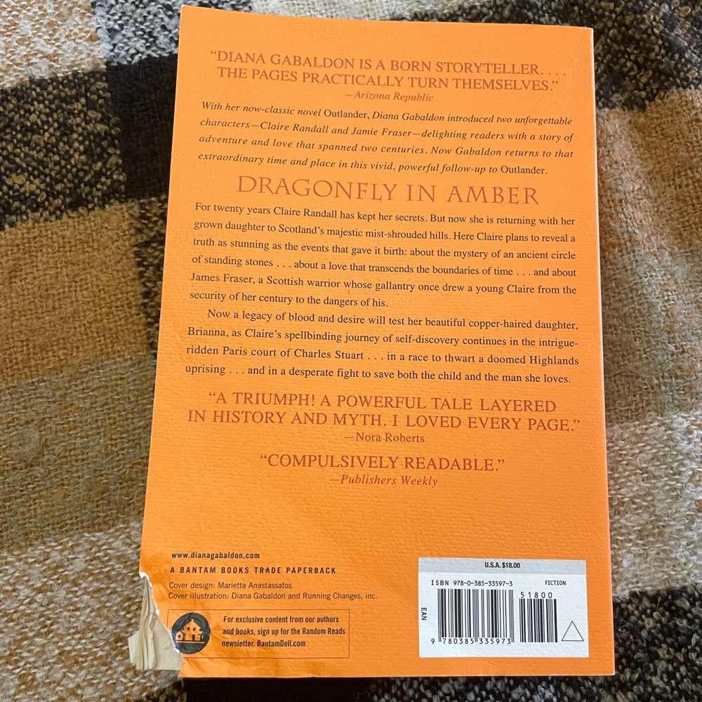 Diane Gabaldon Dragonfly In Amber - Picture 2 of 3